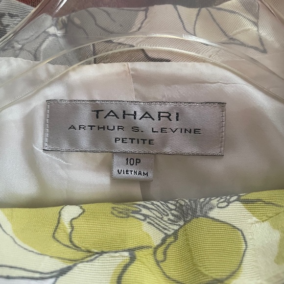 Designer - Picture 4 of 10